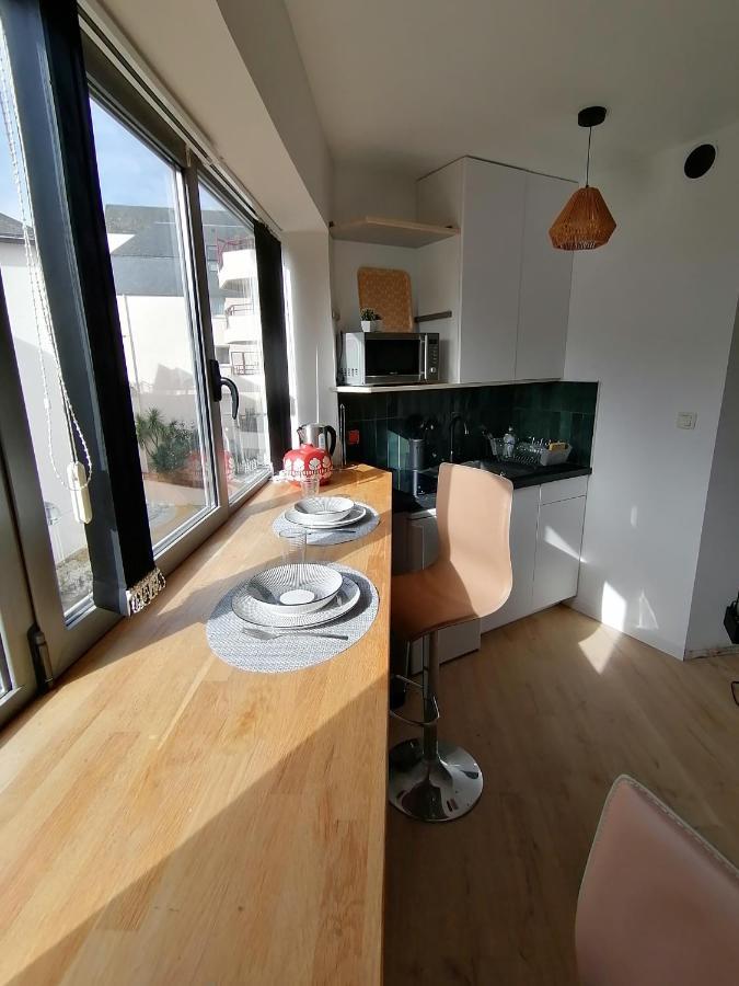 Vannes: charmant studio sur le port Extérieur photo