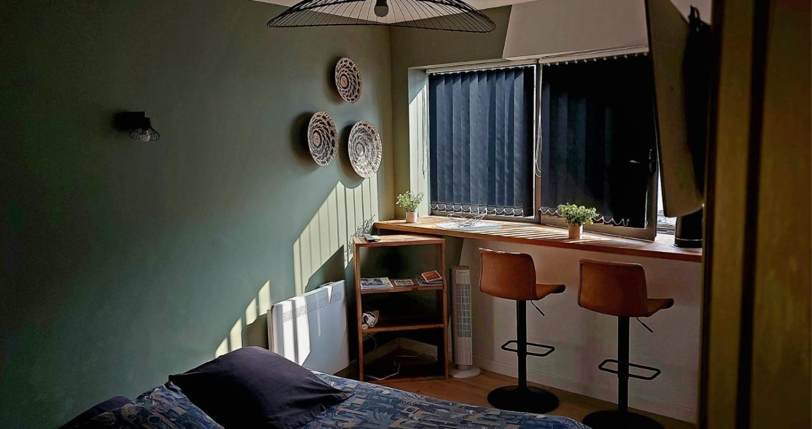 Vannes: charmant studio sur le port Extérieur photo